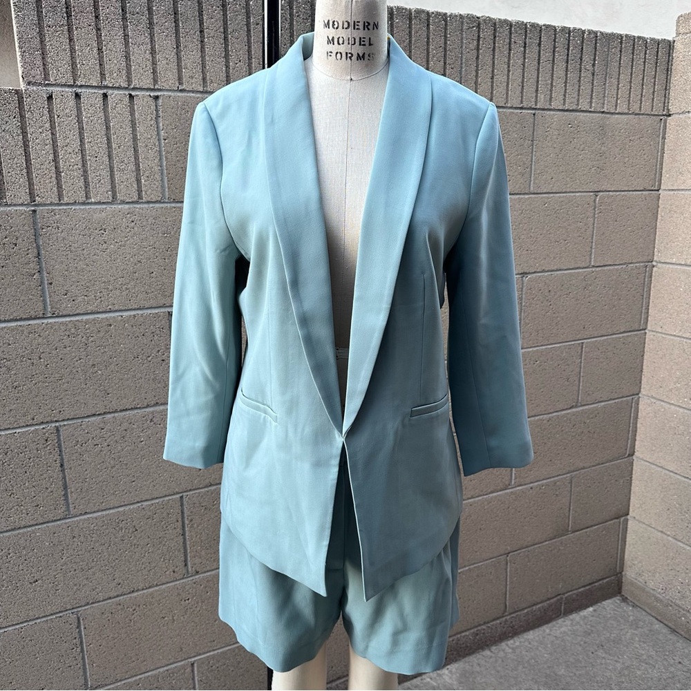 H&M | Women’s Medium Blue Coord Set Shorts and Open Jacket